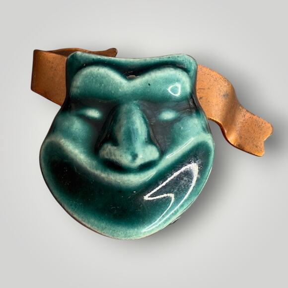 Jewelry - Vintage 1940s Elzac Green Smiling Face Comedy Brooch Ceramic on Copper
